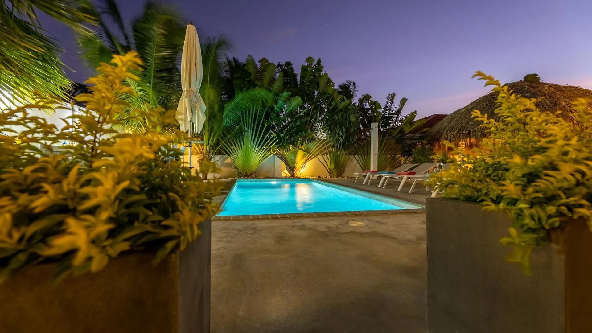 Tropical Eden Villa Jan Thiel